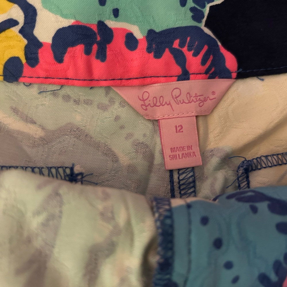 Lilly Pulitzer shorts - Picture 2 of 3